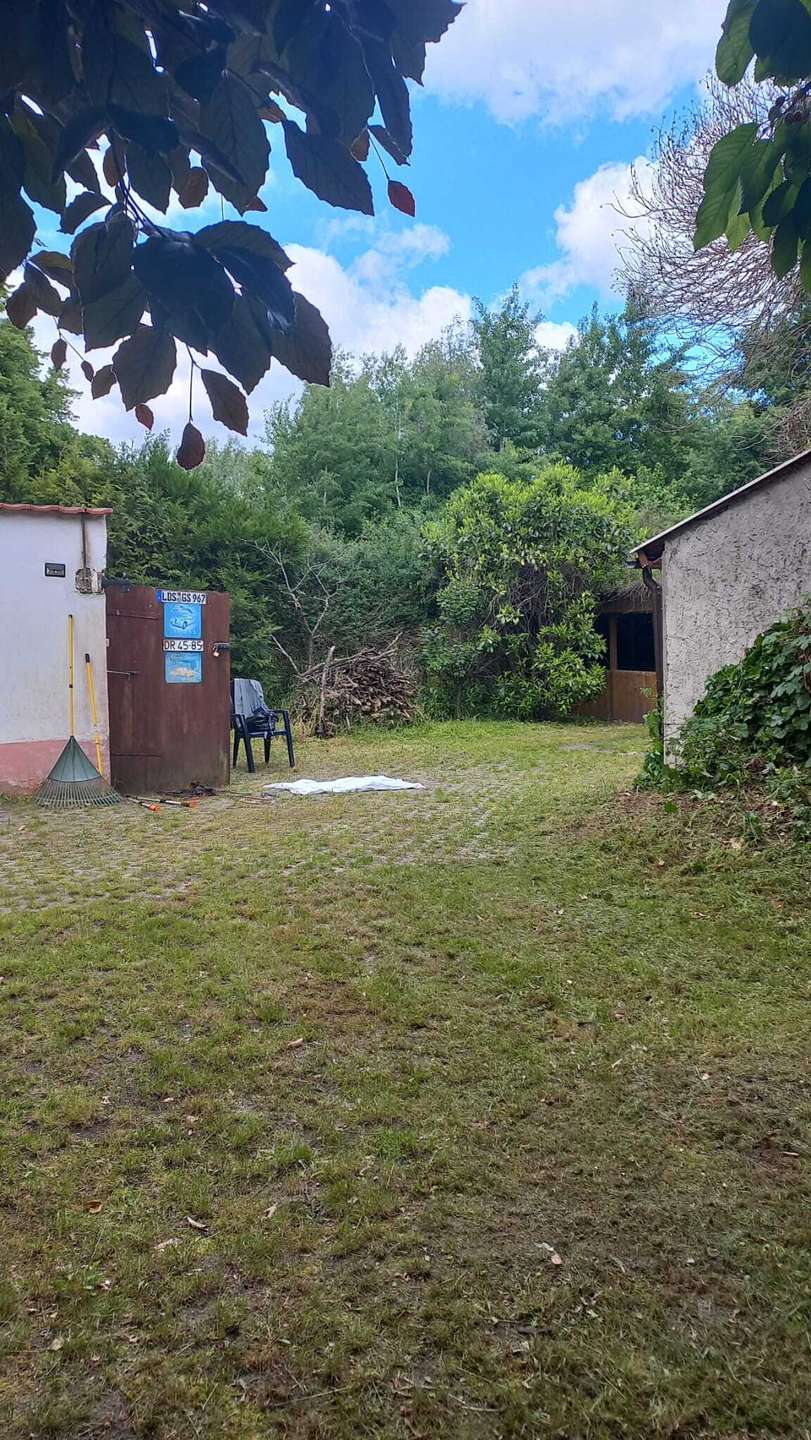 Hof Doppelhaush�lfte Bestensee