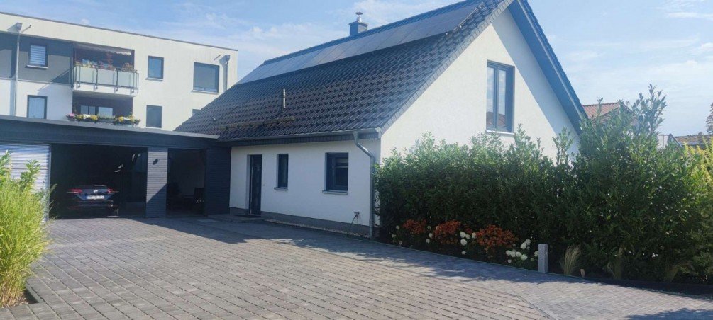 Auffahrt, Blick Richtung N Haus Bad Belzig