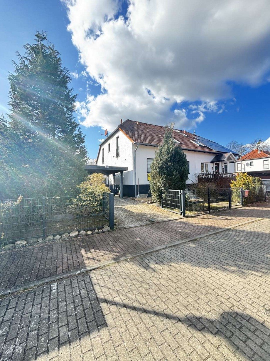 Zufahrt Doppelhaush�lfte Halbe