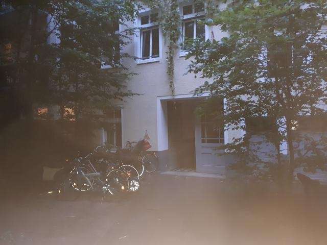 Eingang Hinterhaus Maisonettewohnung Berlin