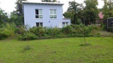vom Garten aus Modernes Wohnhaus mit Einliegerwohnung und separatem Baugrundst�ck