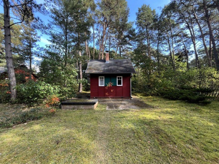Kleiner Bungalow Gro� K�ris Grundst�ck Naturparadies in Seen�he - 991 m� Grundst�ck f�r Erholung, R�ckzug und besondere Momente